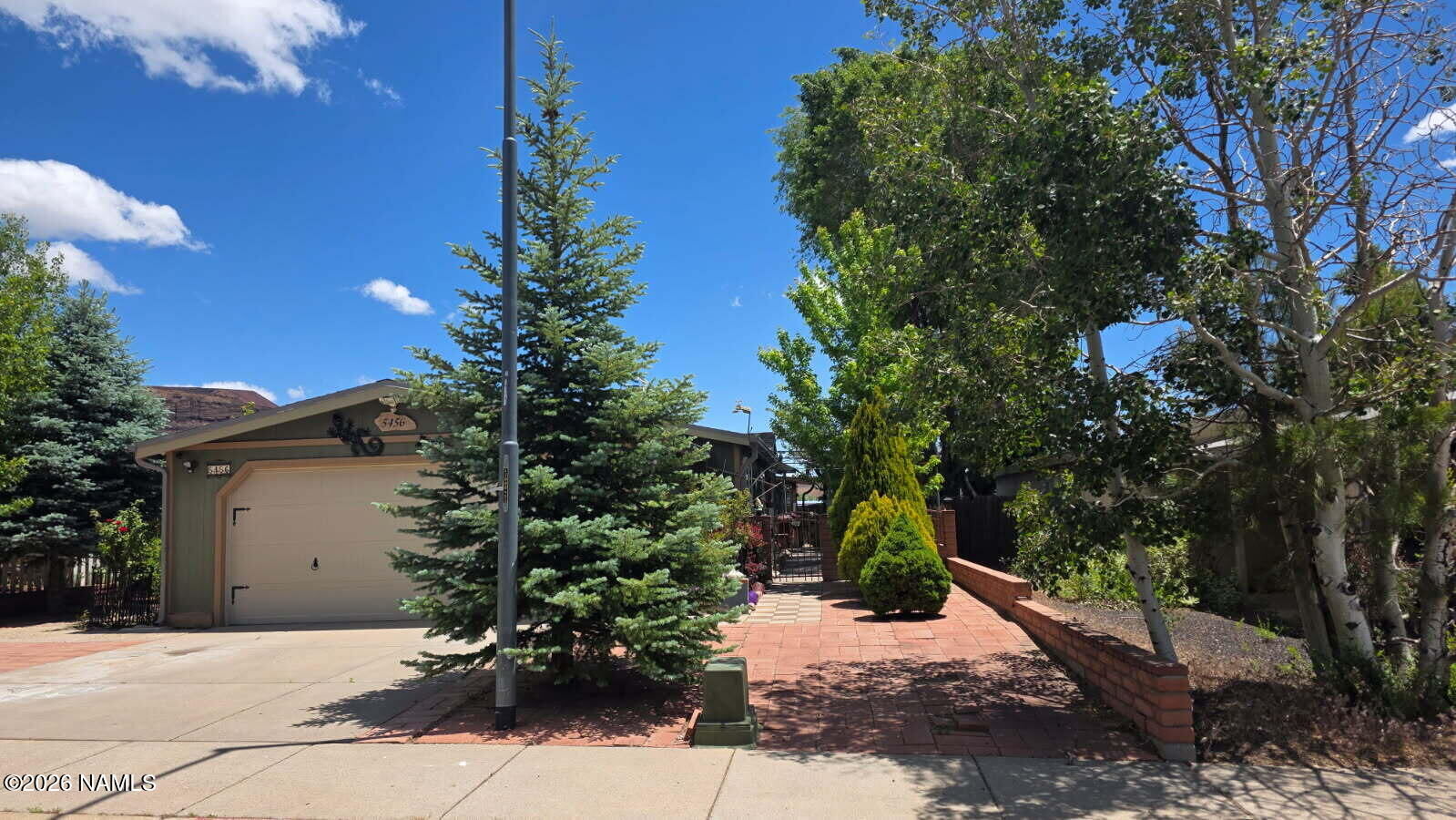 Property Photo: 5456 N Sanford Place AZ 86004