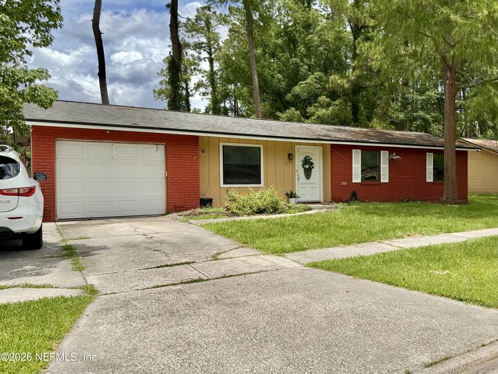Property Photo: 5155 Broken Arrow Drive N FL 32244