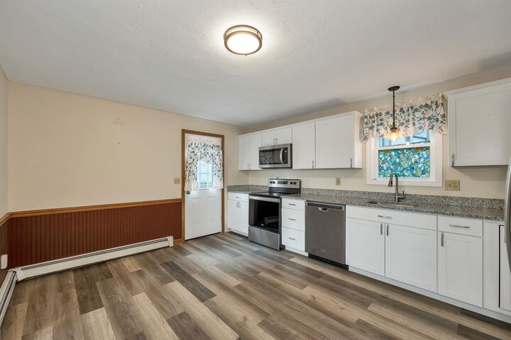 Property Photo:  3 Edwards Street  NH 03276 