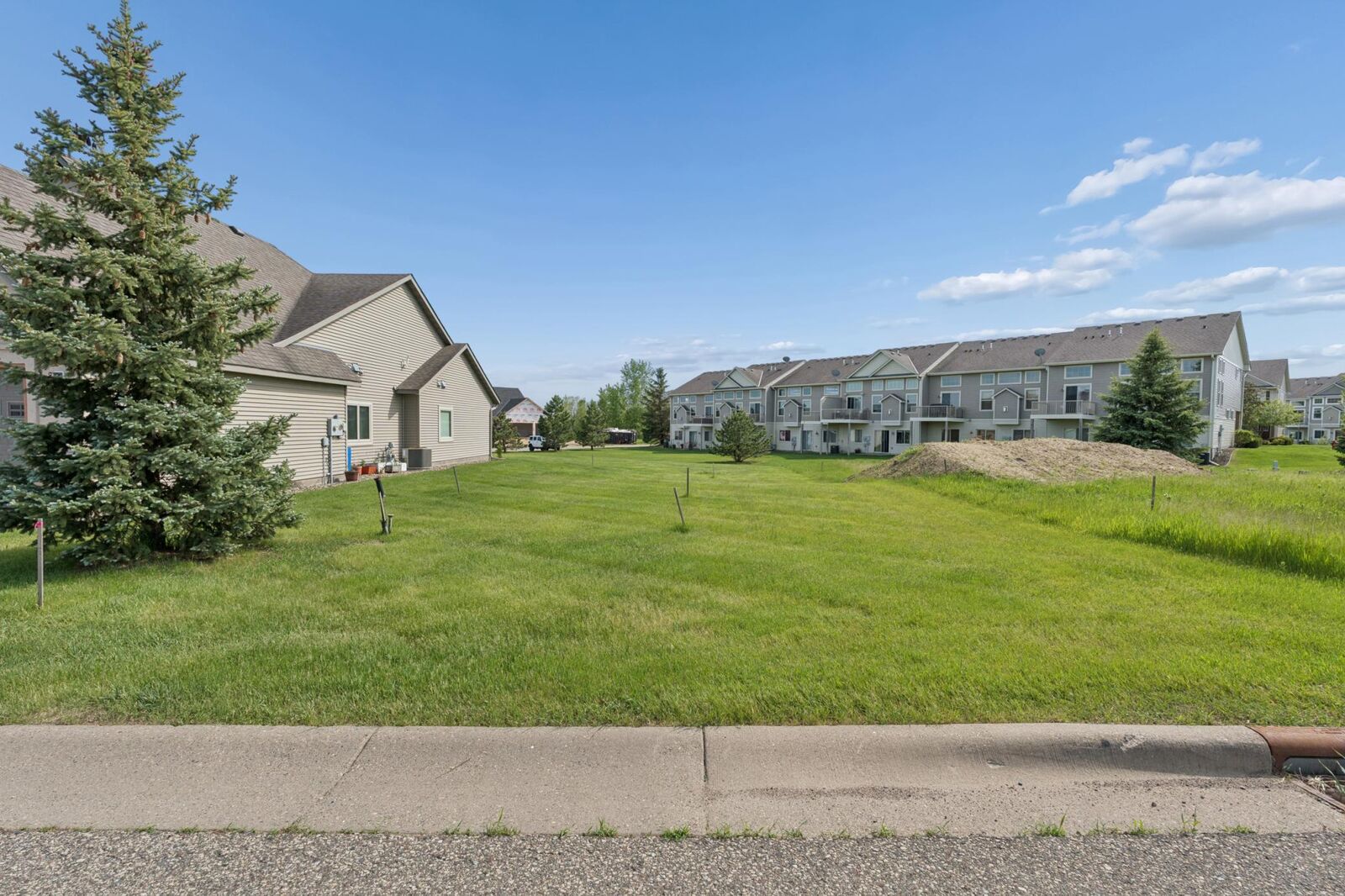 Property Photo:  9761 Saint Andrews Drive  MN 55020 