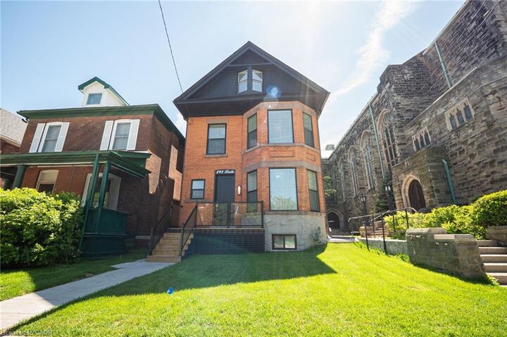 Property Photo:  295 Locke Street S  ON L8P 4C3 