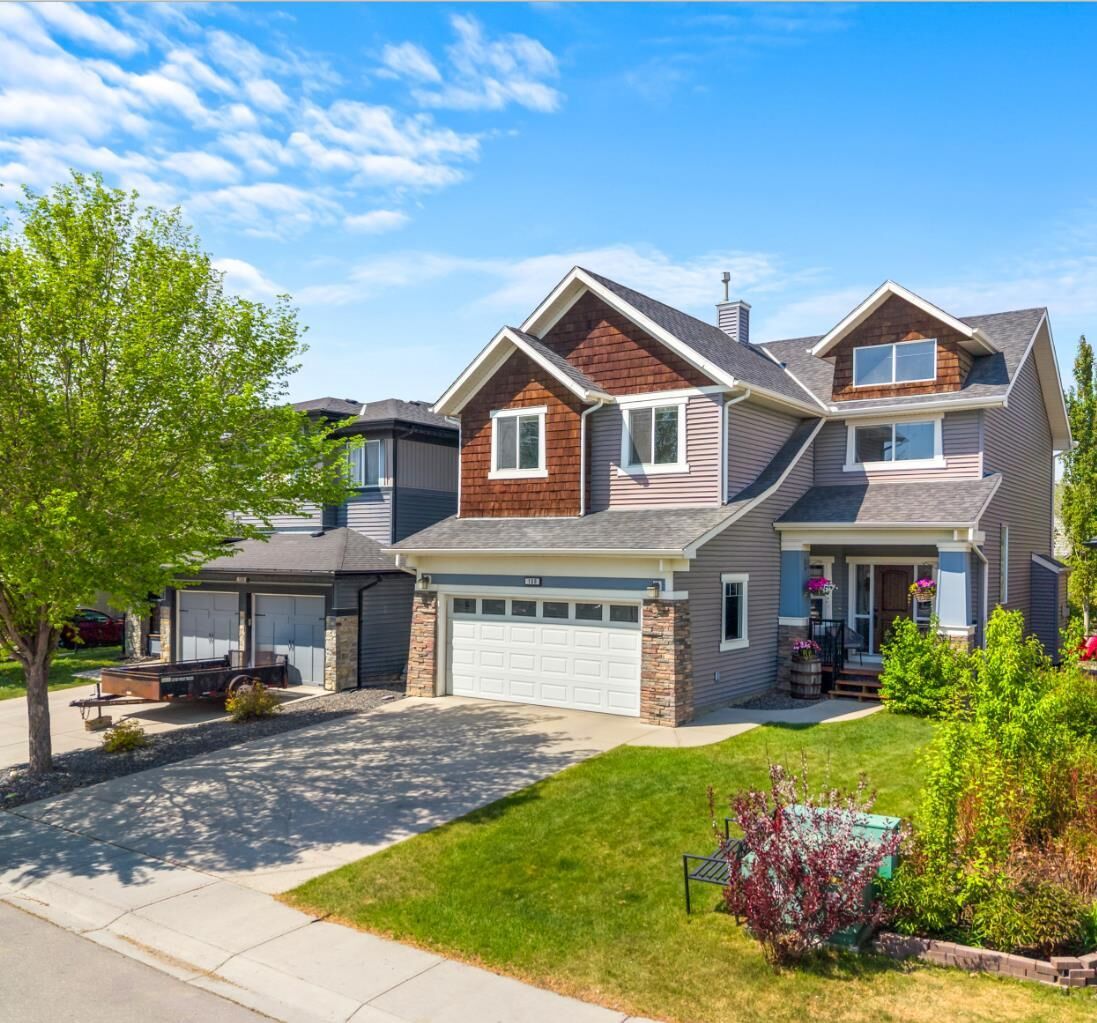 Property Photo:  108 Coopers Grove SW  AB T4B 0G4 