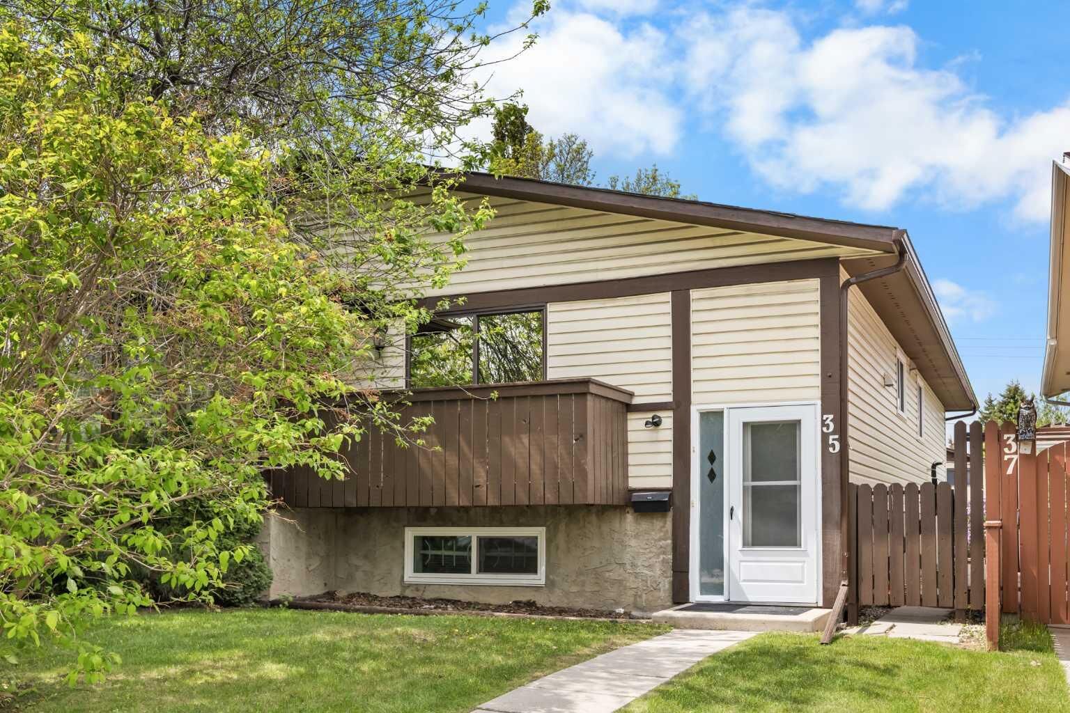 Property Photo: 35 Bermuda Drive NW AB T3K 1H5