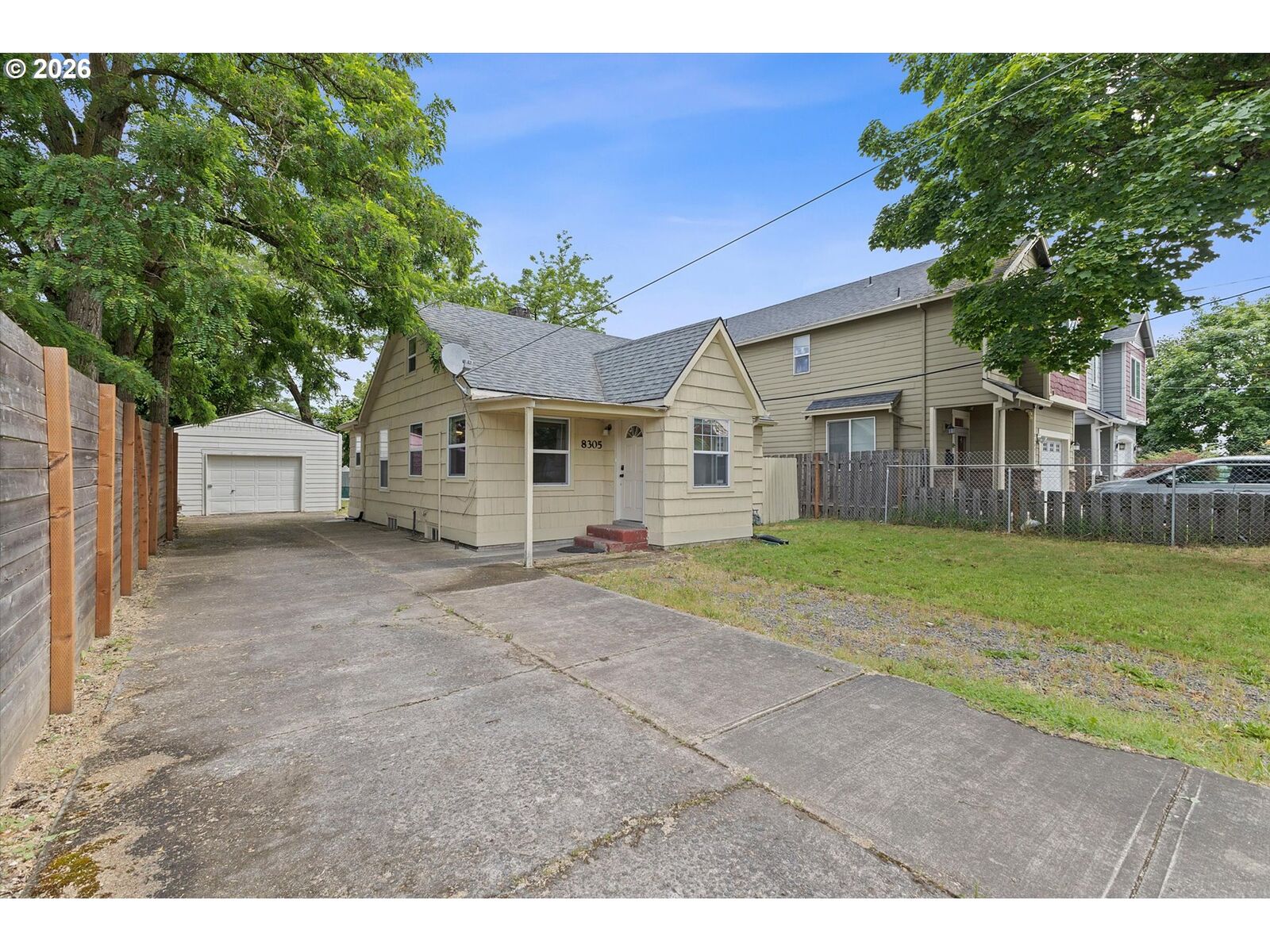 Property Photo:  8305 SE Rhone St  OR 97266 