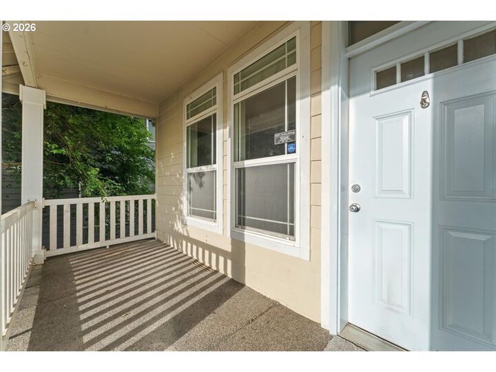 Property Photo: 315 S 34th Pl WA 98642