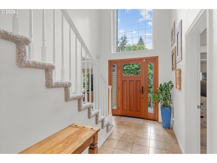 Property Photo: 6248 Bridgeview Dr OR 97068