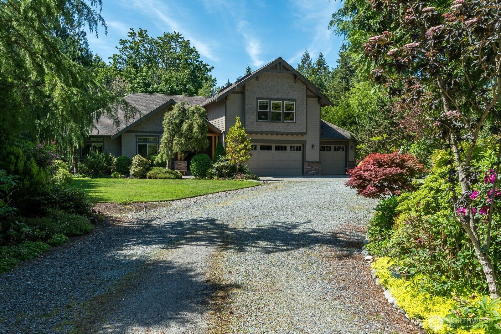 Property Photo: 763 Arrowhead Road WA 98282