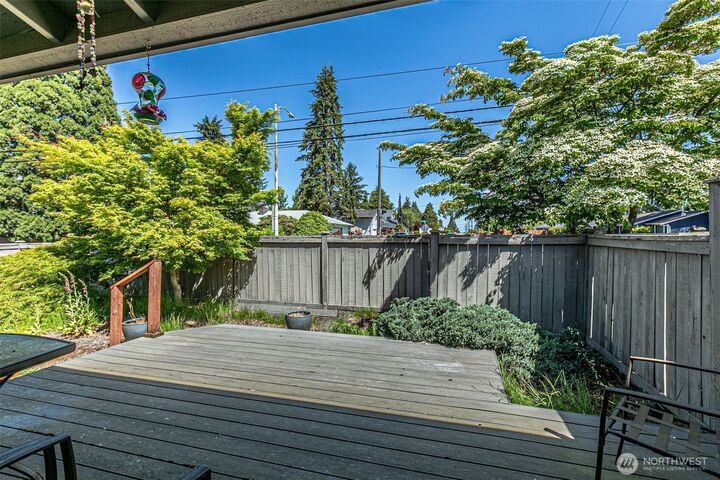 Property Photo:  1372  Bel Air Road 8  WA 98406 