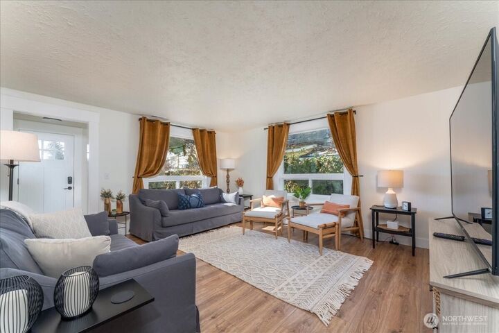 Property Photo:  507 E Wapato Avenue  WA 98816 