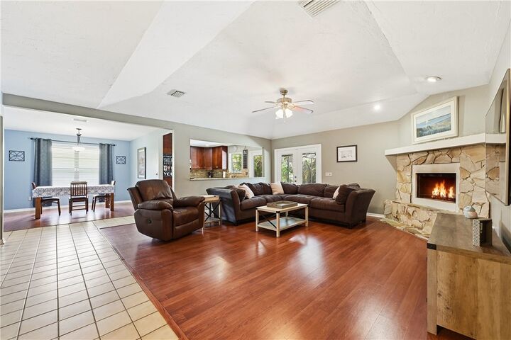 Property Photo: 724 24th Square FL 32962