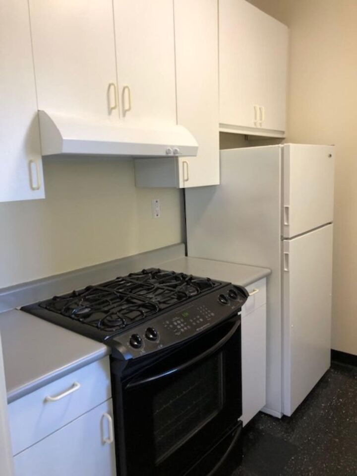 Property Photo:  245 Emerson Street A  CA 94301 