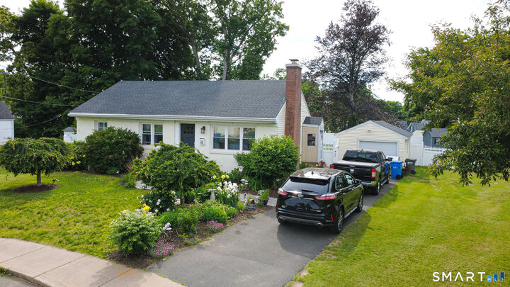 Property Photo:  15 Sherwood Circle  CT 06042 