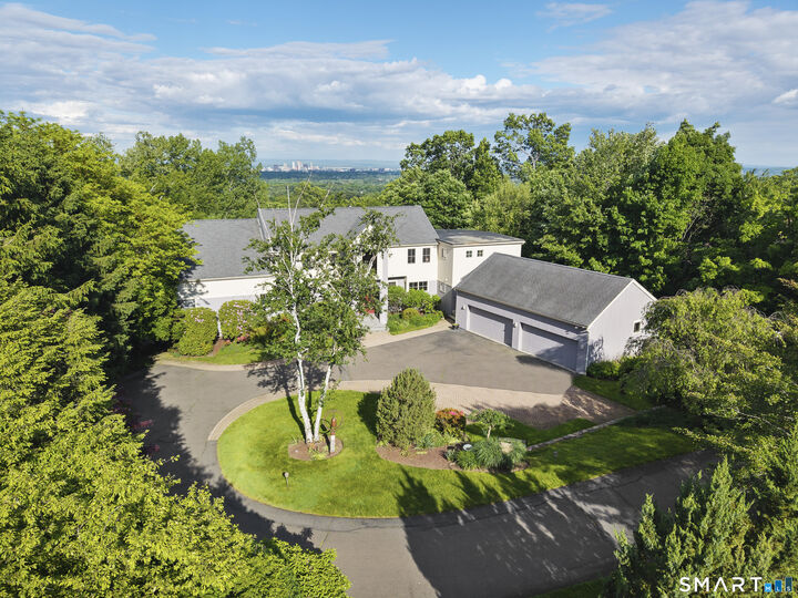 Property Photo: 46 Balfour Drive CT 06117