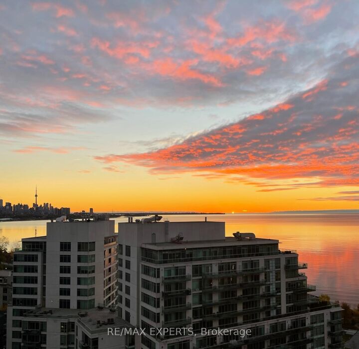 2083 Lakeshore Boulevard W 1509 — photo 1