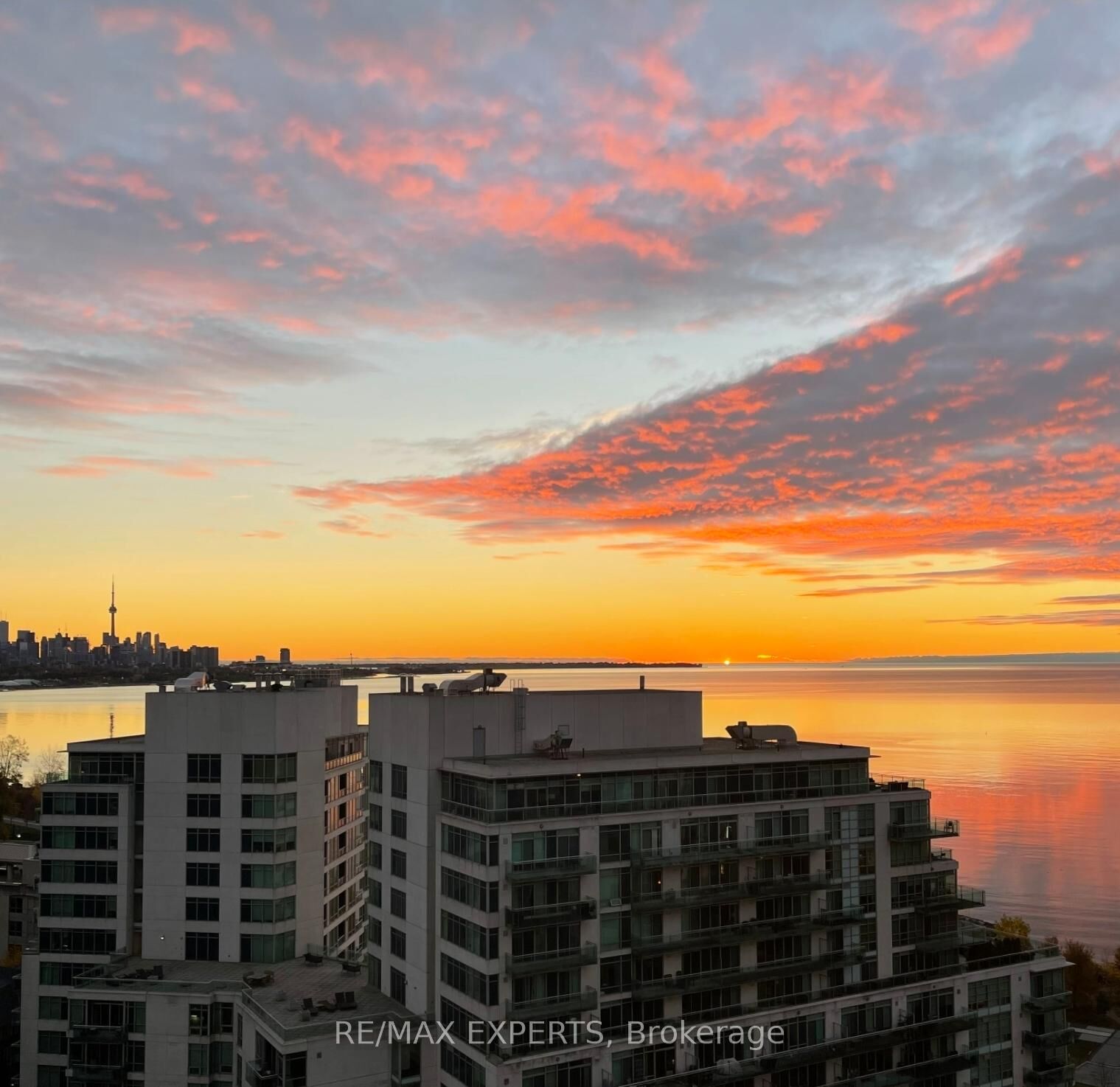 Property Photo: 2083 Lakeshore Boulevard W 1509 ON M8V 4G2
