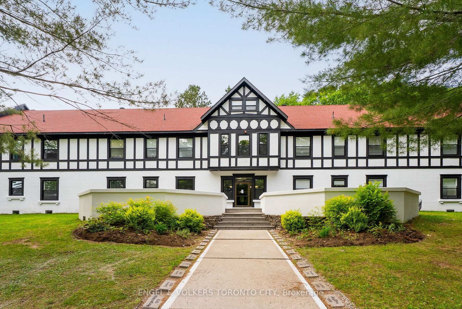 Property Photo: 12 Bigwin Island 129 ON P0B 1A0
