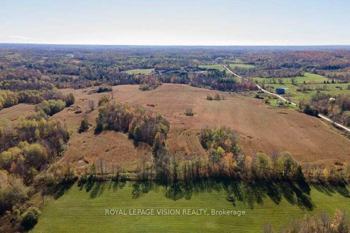 1356 Hunt Club Road E — photo 1