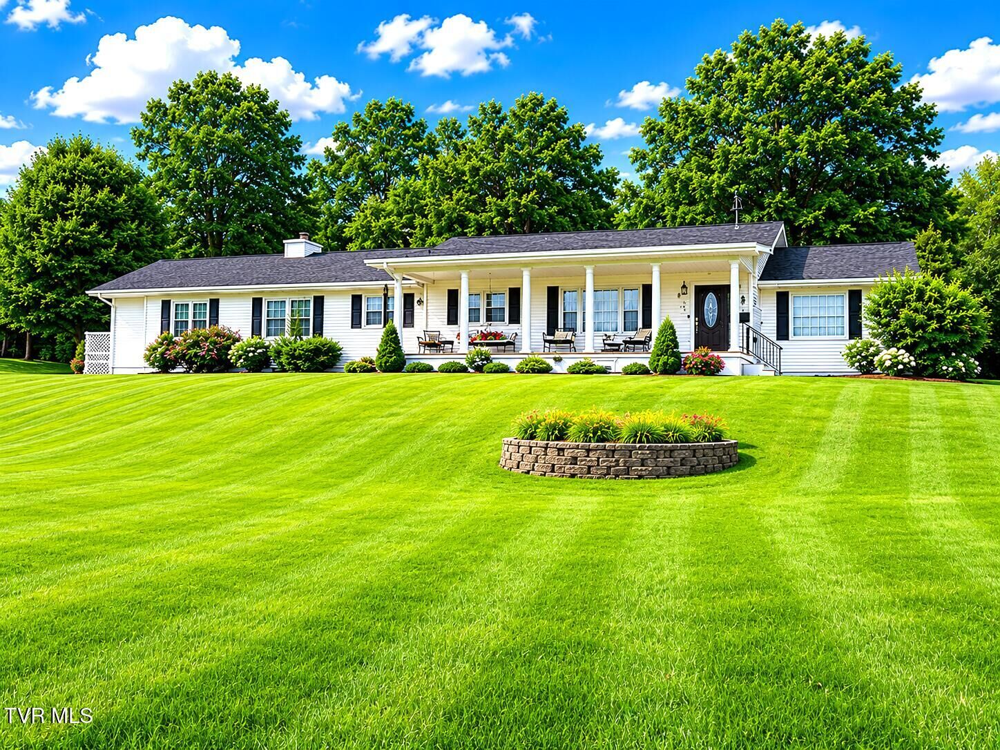 Property Photo: 175 East Highland Road TN 37601