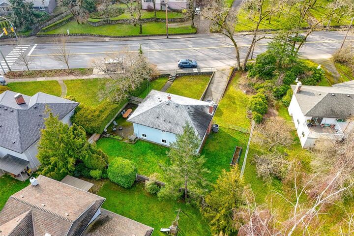 Property Photo: 4121 Quadra St BC V8X 1L1
