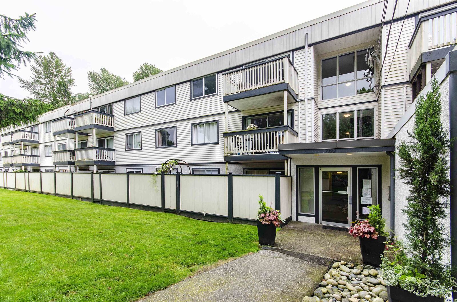 Property Photo:  780 Premier Street 215  BC V7J 2G8 