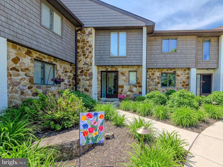 Property Photo:  11 Eagleview Drive 11  PA 19073 