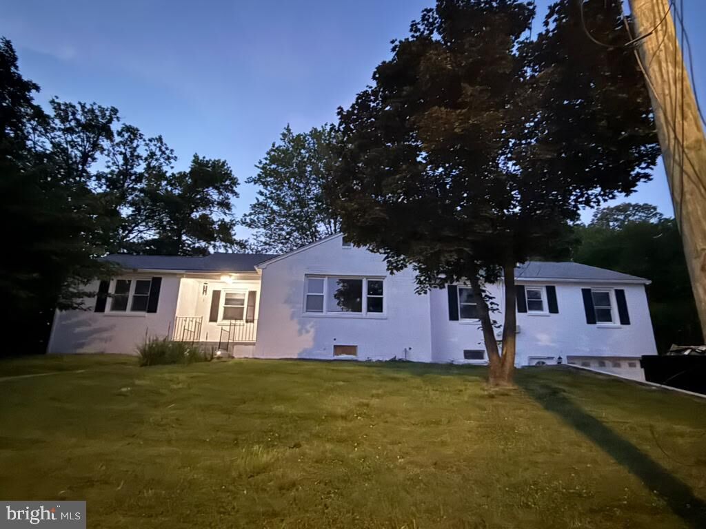 Property Photo:  8626 Leslie Avenue  MD 20706 