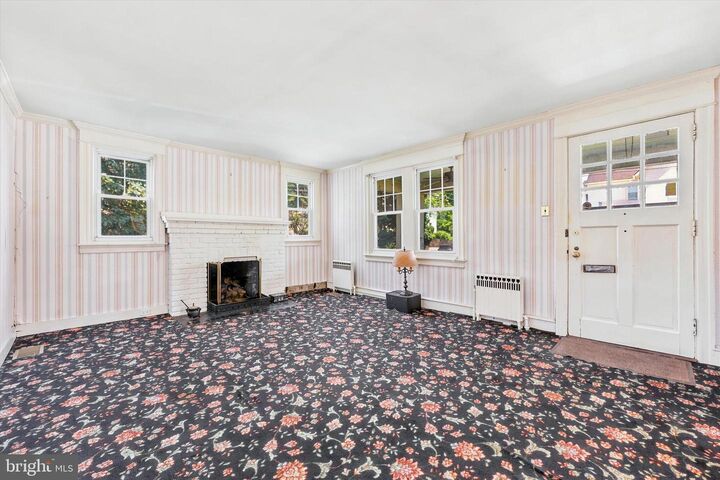 Property Photo:  118 N Essex Avenue  PA 19072 