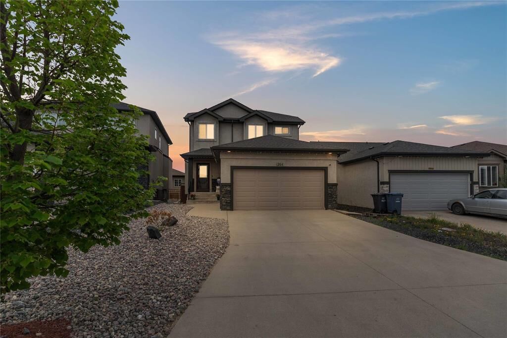 Property Photo: 264 Shady Shores Drive MB R2C 3C2