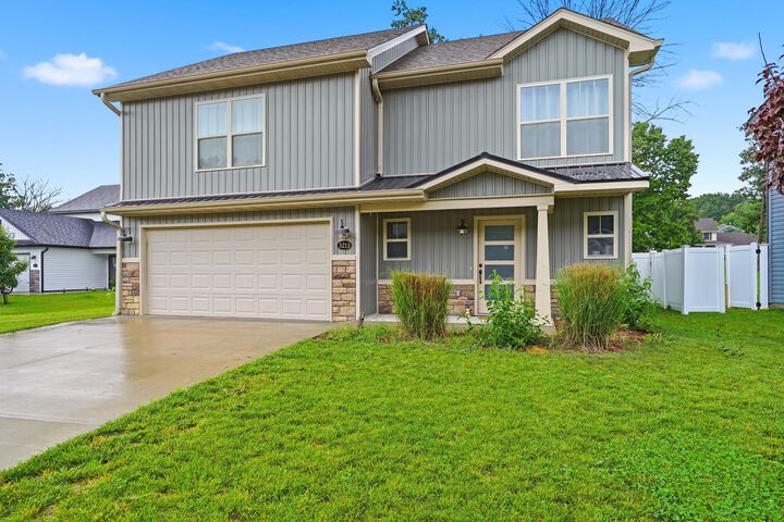 Property Photo:  3213 Sagegrass Ct  MO 65202 