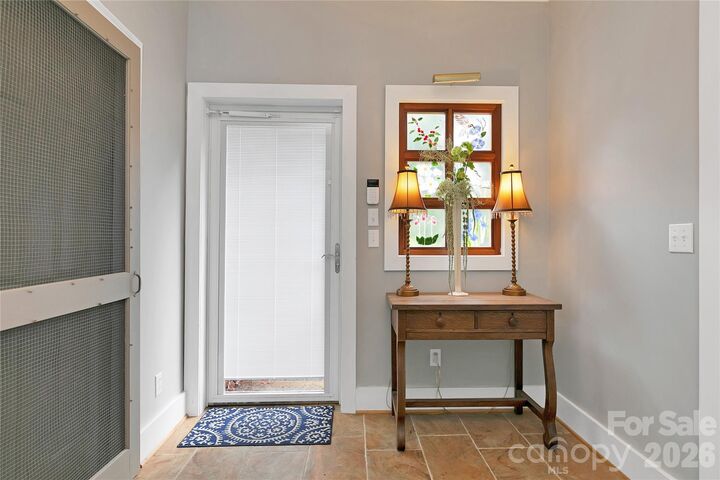 Property Photo:  154 Chestnut Lane  NC 28718 