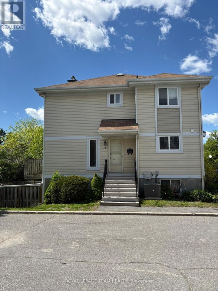 Property Photo: 30 McDermot Court 45 ON K2L 3V3