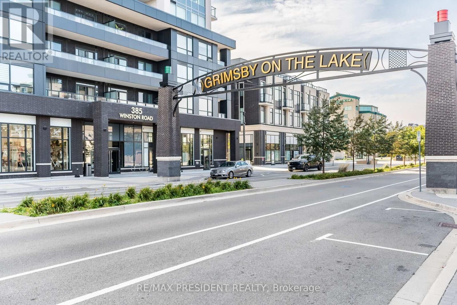 Property Photo:  385 Winston Road 205  ON L3M 4E8 