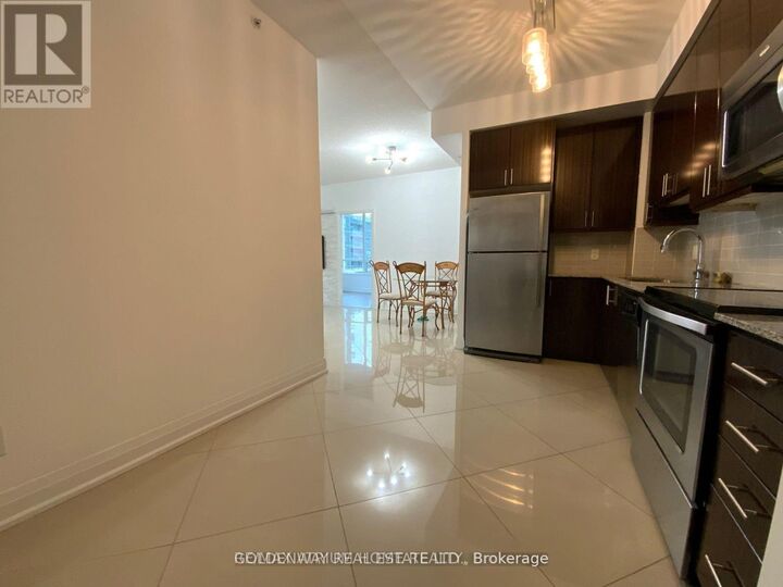 Property Photo: 75 North Park Road 402 ON L4J 0H8