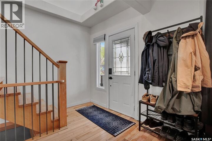 Property Photo:  213 H Avenue N  SK S7L 2B7 