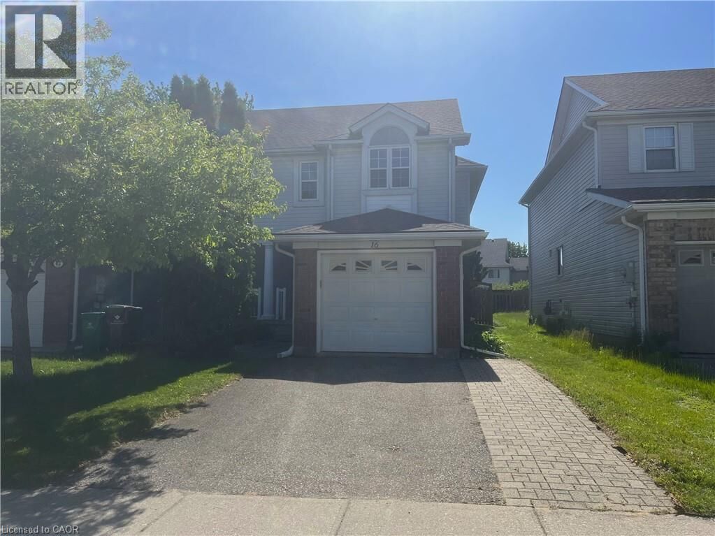 Property Photo: 16 King William Court ON N3C 4J2