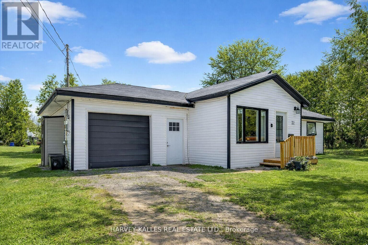 Property Photo:  22 Second Street  ON L0E 1E0 