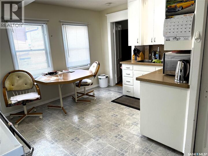 Property Photo: 58 10th Avenue NE SK S9H 2T2