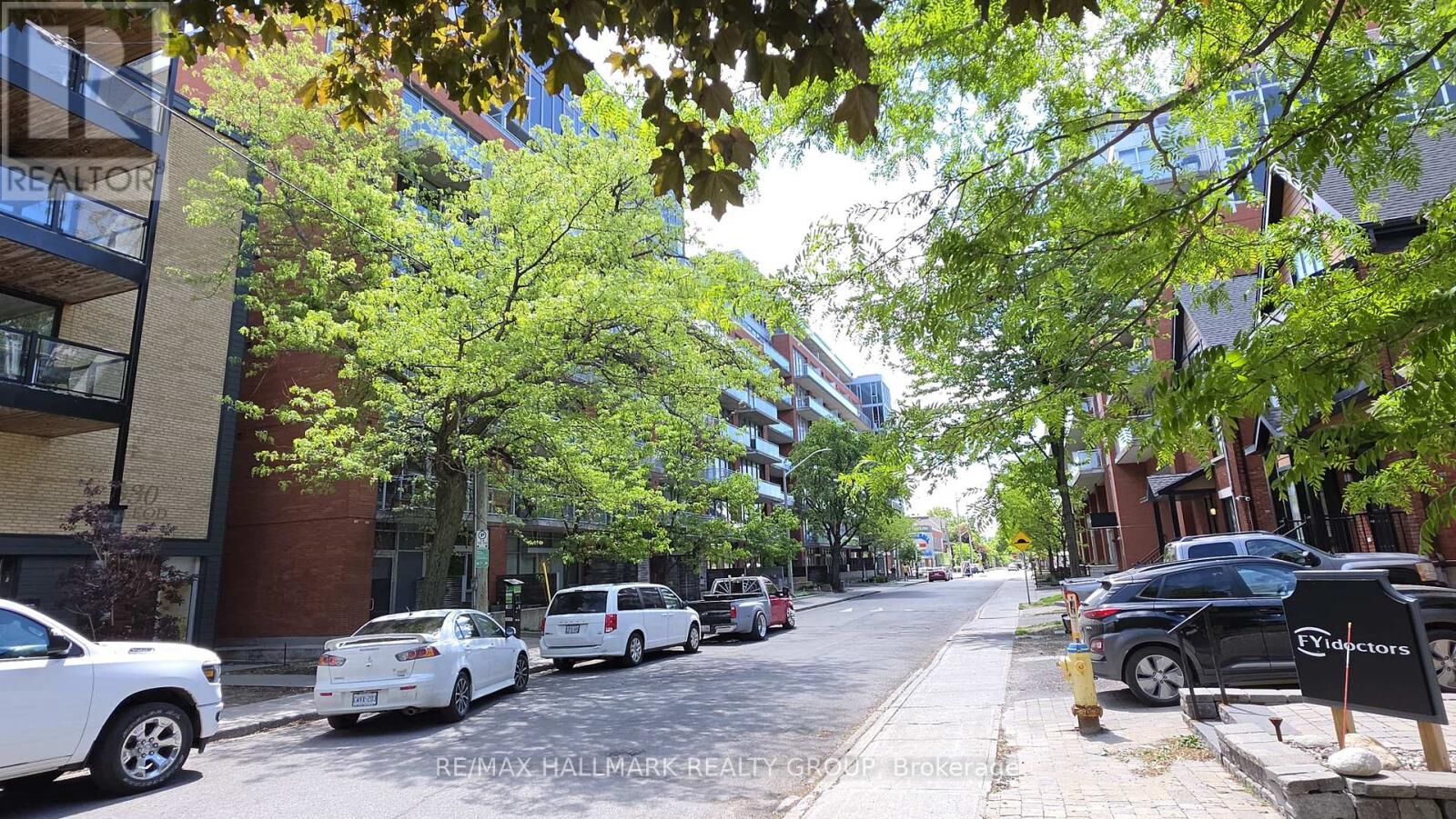 Property Photo:  340 McLeod Street 539  ON K2P 1A4 