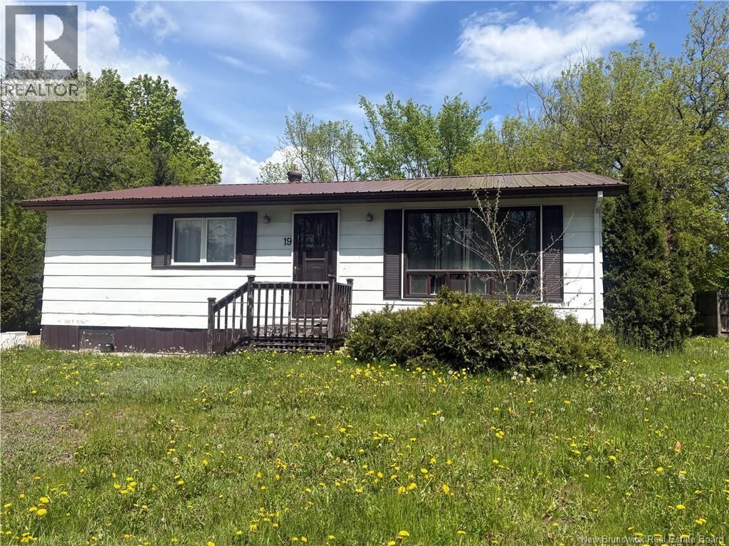 Property Photo:  19 John Street  NB E1N 2X2 