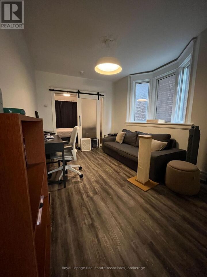 Property Photo: 415 Lansdowne Avenue Main ON M6H 3Y2