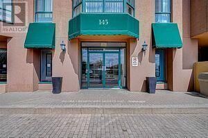 Property Photo: 145 Hillcrest Avenue 1815 ON L5B 3Z1