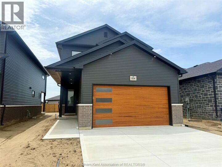Property Photo:  199 Ironwood Trail  ON N7M 0T3 