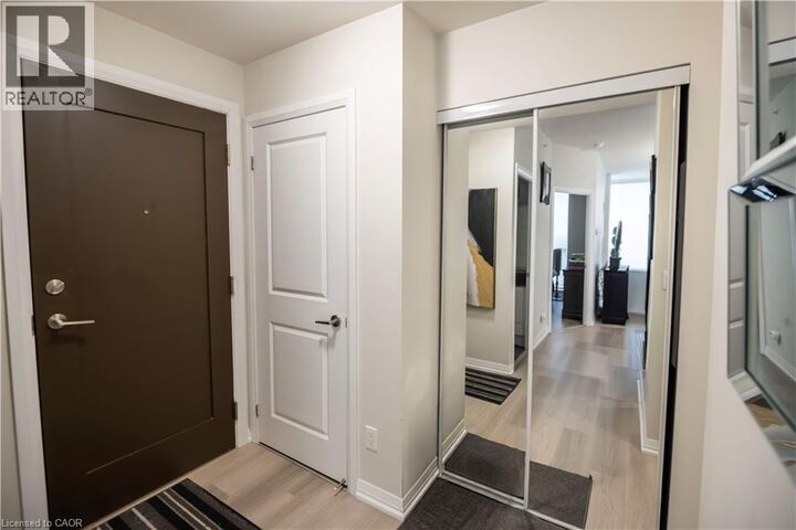 Property Photo: 75 Eglinton Avenue West 1601 ON L5R 0E5