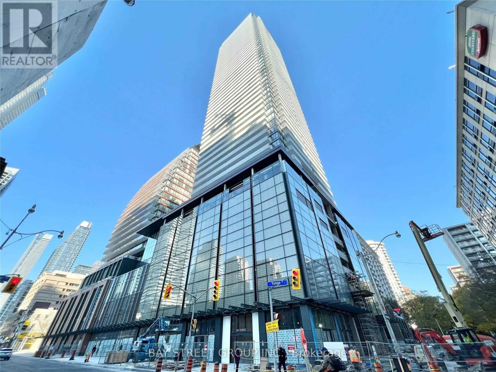 Property Photo: 501 Yonge Street 2709 ON M4Y 0G8