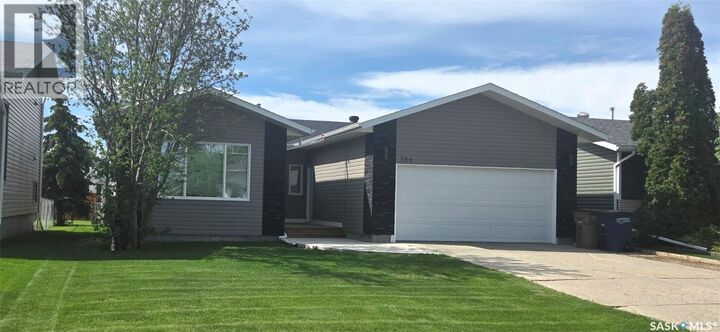 Property Photo:  754 Golburn Crescent  SK S0E 1T0 