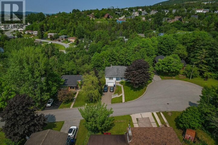 Property Photo: 7 Viking Place NL A2H 6K8