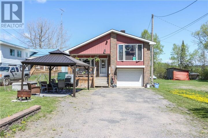 22 Trunk Road — photo 1
