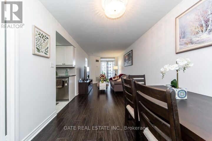 Property Photo:  1 Rean Drive 1905  ON M2K 3C1 