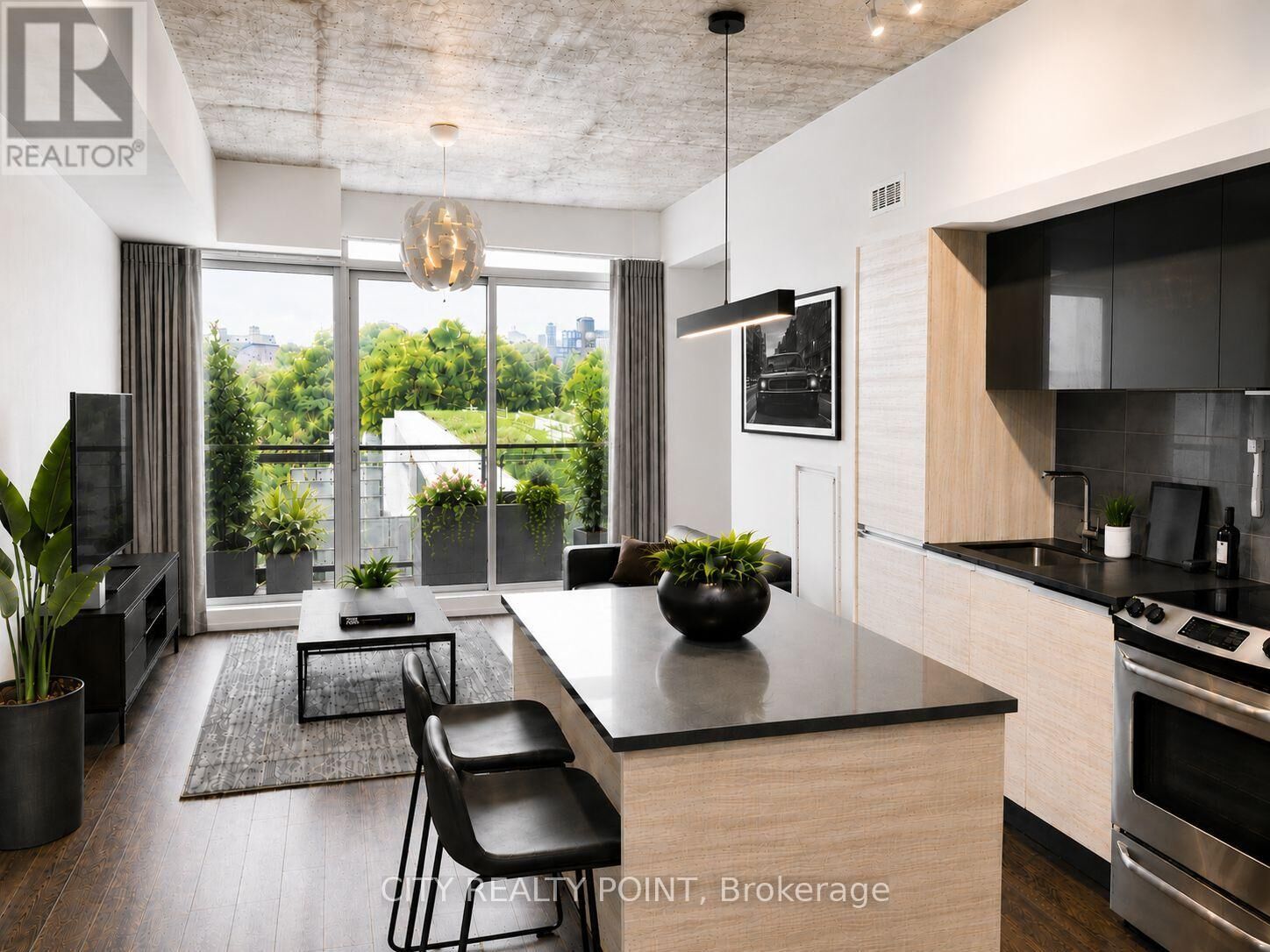 Property Photo: 1190 Dundas Street East 505 ON M4M 0C5