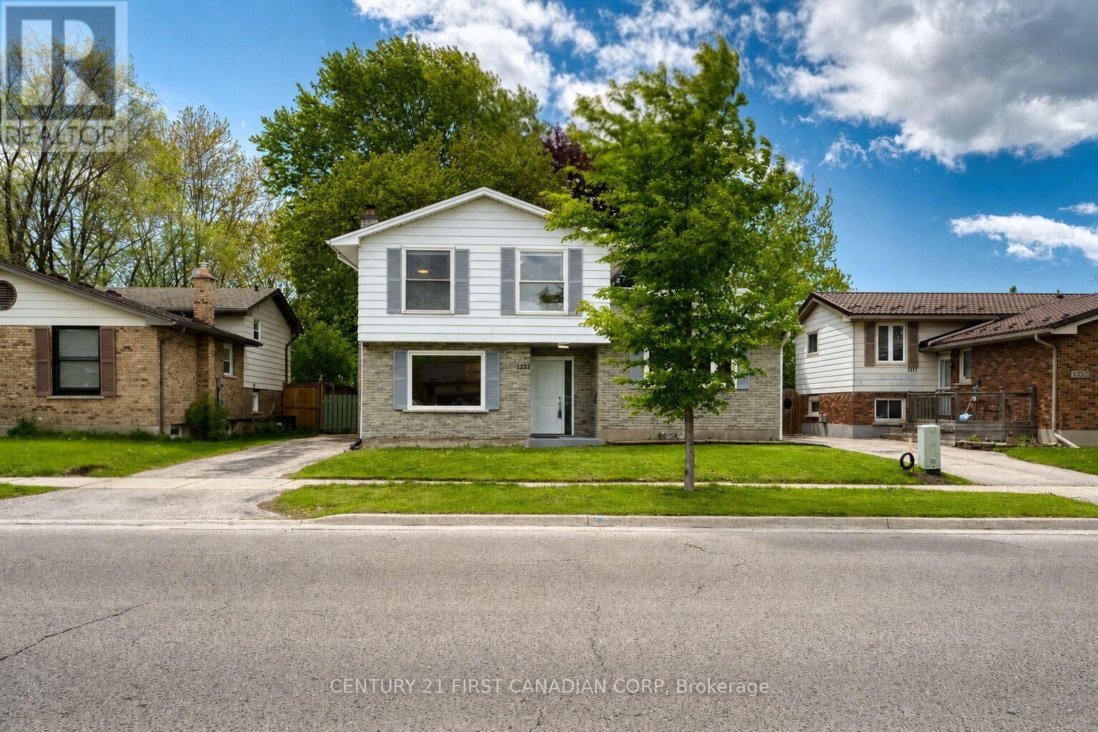 Property Photo:  1233 Ernest Avenue  ON N6E 2B2 